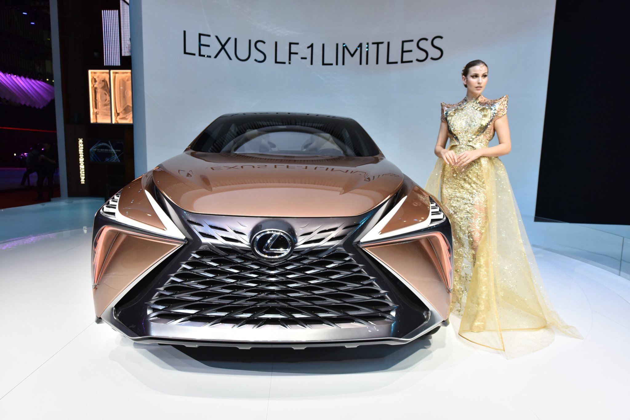 Mercedes G-Class thế hệ cũ vẫn được bán ở một vài đại lý trên thế giới